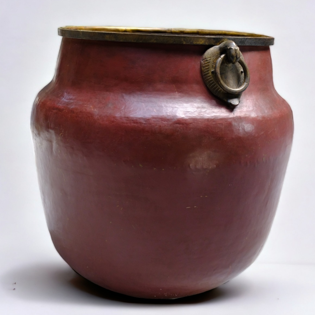 Brass pot